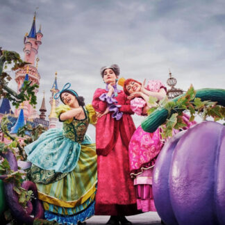 4* Disneyland Paris Holiday: Bed & Breakfast With Flights & Optional 1-Day Park Ticket | Wowcher
