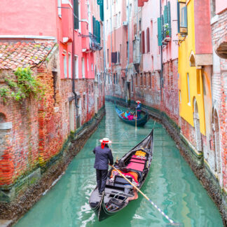 4* Venice Holiday with Stay, Gondola Tour & Return Flights | Wowcher