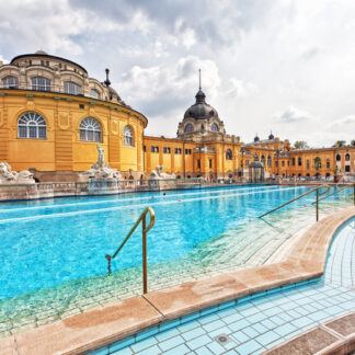 Budapest City Break with Central Hotel Stay, Breakfast & Return Flights | Wowcher